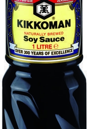 Sauce soja salee en bouteille 1 L KIKKOMAN